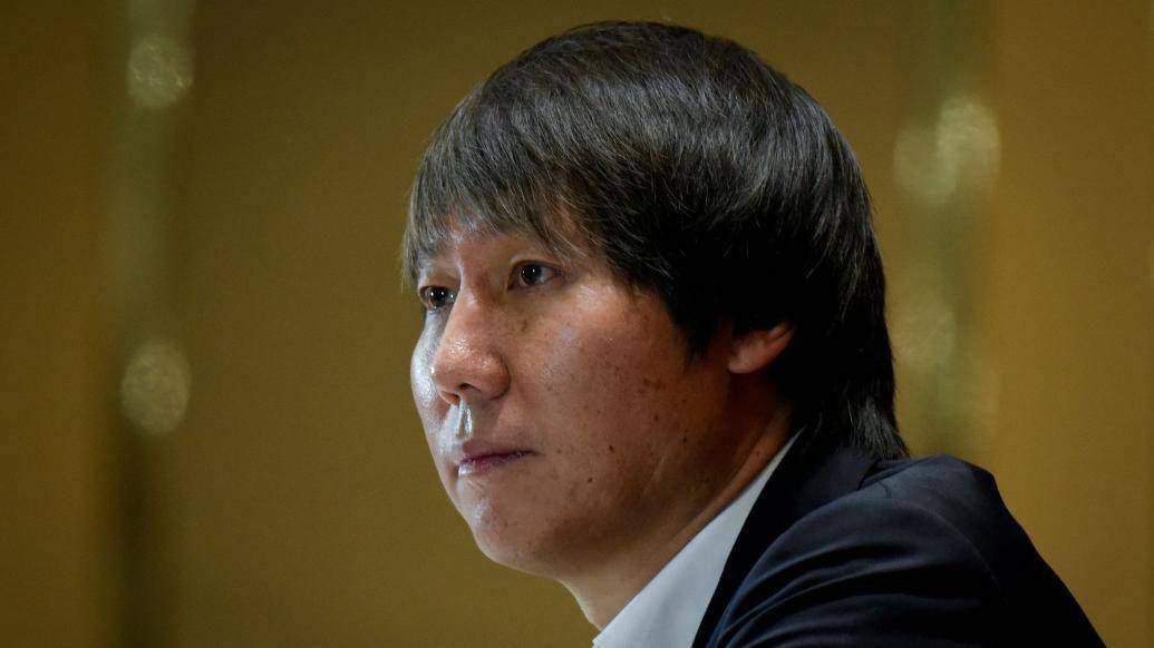我叫詹姆斯·史密斯，来自美国华盛顿。